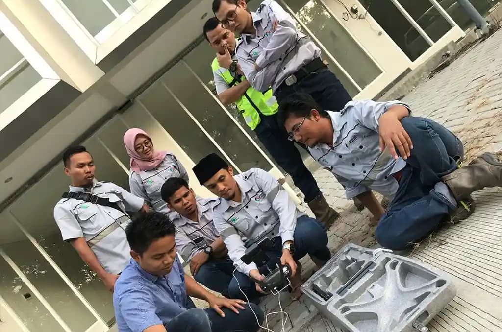 Langkah demi Langkah Mendapatkan Sertifikasi Pilot Drone di Indonesia (Panduan Komprehensif)